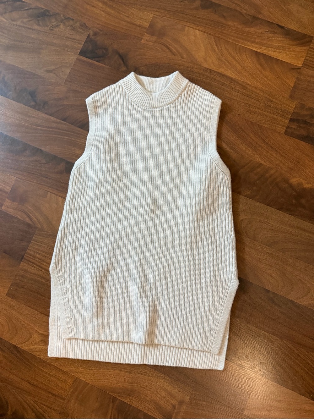 H&M Sleeveless Turtleneck Knit Vest - Cream